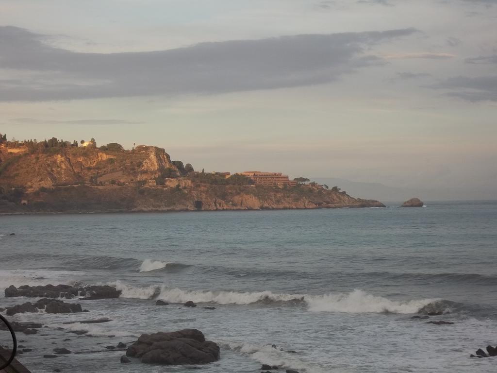 Mare E Monti Villa Giardini-Naxos Kamer foto